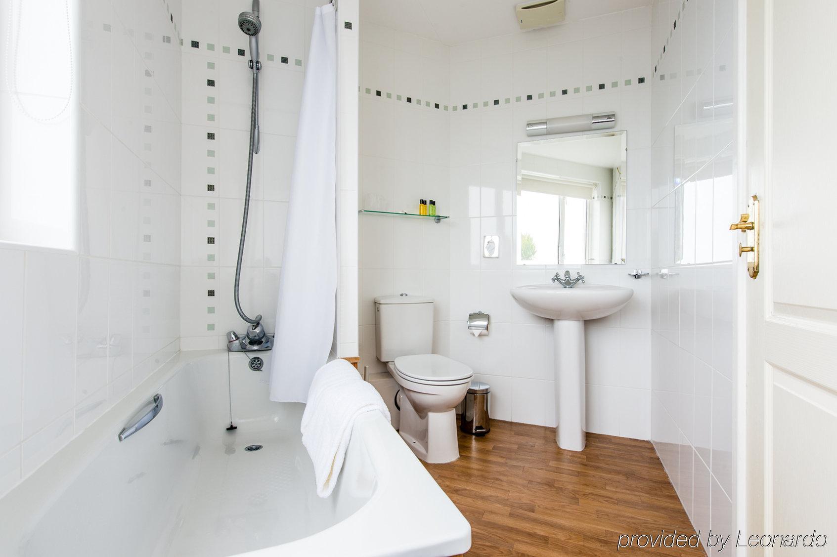 The Samares Coast Hotel & Apartments Saint Helier Jersey Habitación foto